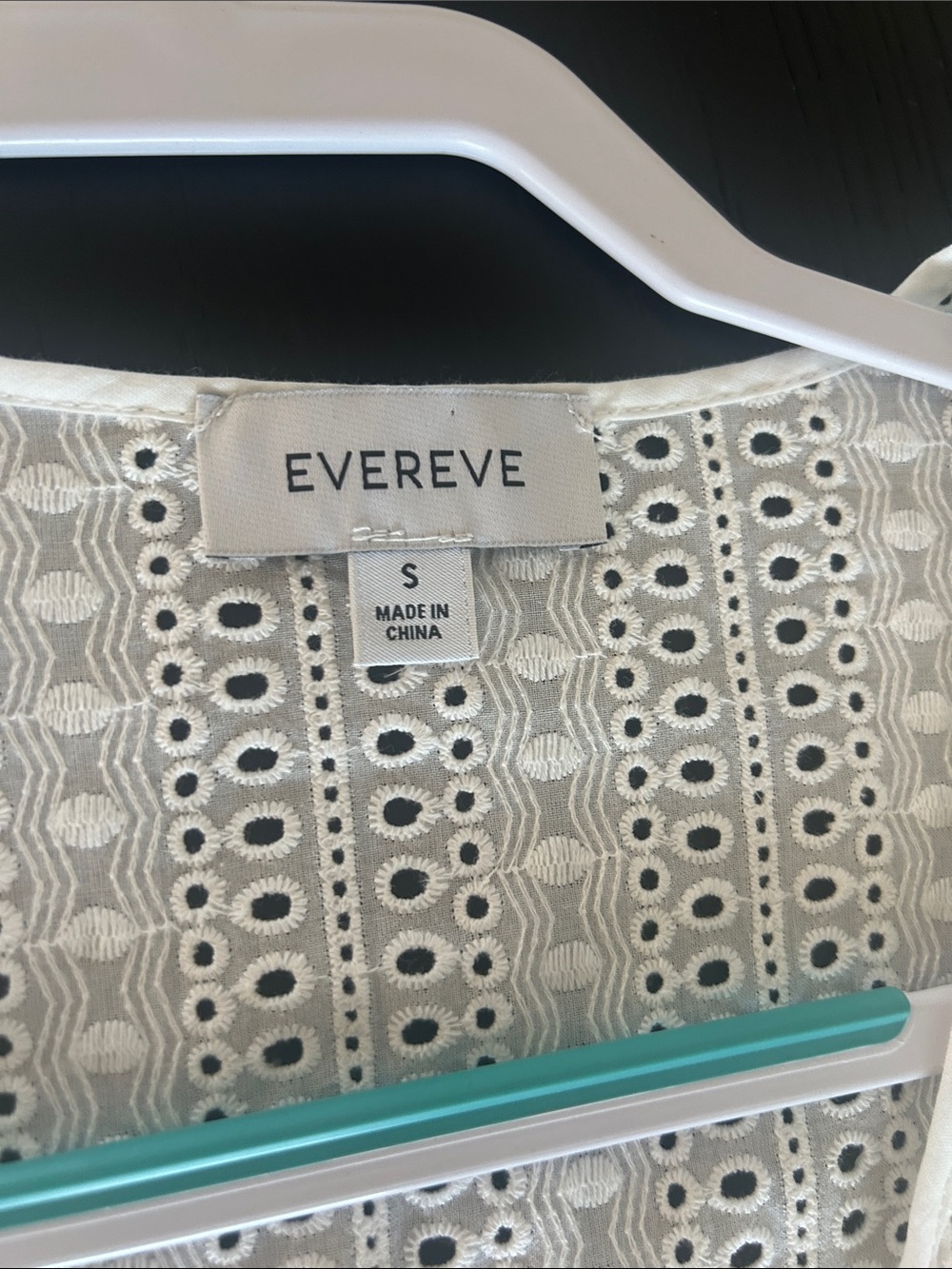 Evereve White Eyelet Button-Front V-Neck Blouse- worn once - Picture 2 of 6